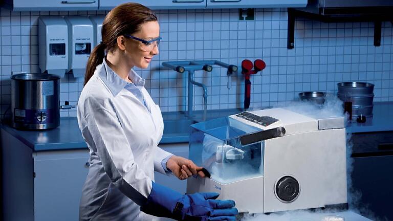 Safe and Efficient Cryogenic Grinding of Food Samples