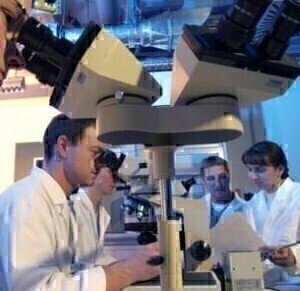 Feedback loops may improve control of robotic lab equipment