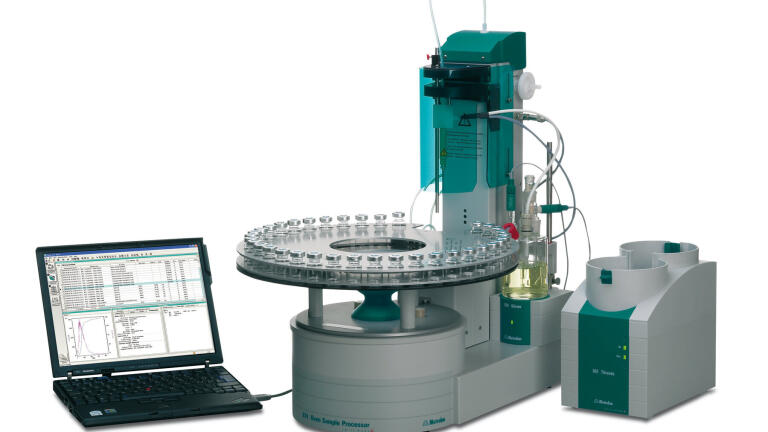 Straightforward water determination in various plastics