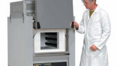 Furnace Constructed for the Thermal Treatment of Foamed Ceramics