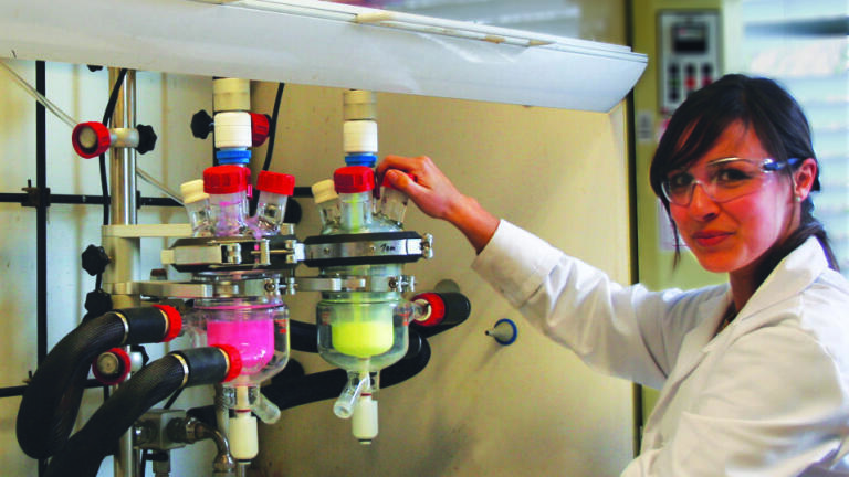 Lab Reactor Increases the Productivity of Synthesis at Warwick University