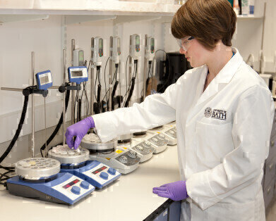 A Simple Cost-Effective Route to Parallel Crystallisation