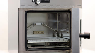 Versatile Cooled Vacuum Oven 