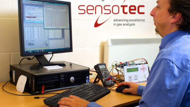 Cambridge Sensotec offer remote support for their Rapidox range of gas analysers.