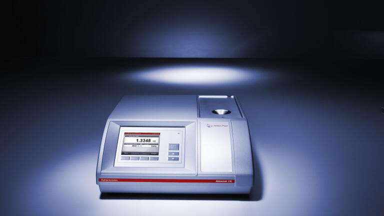 Economic Refractometer for all Refractive Index Measurements