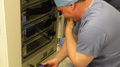 Leading IVF Clinic verifies Incubator CO2 with Portable G100