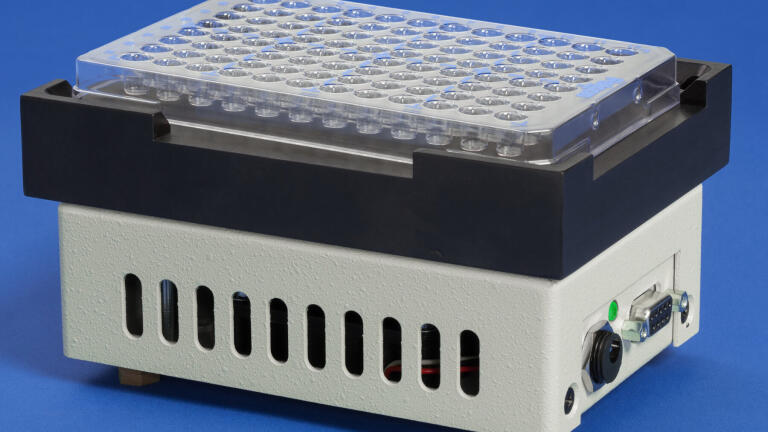 Compact Heating Dry Bath designed for Robots and other Remote Controlled Systems