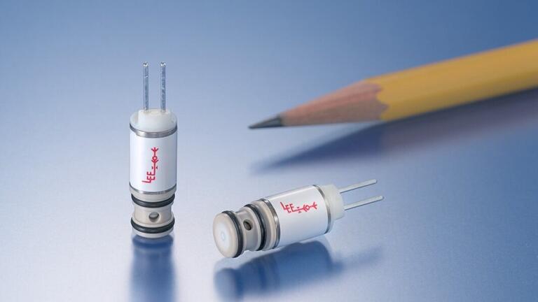 Plug-in, 2 port HDI soleniod valve is lighter and smaller