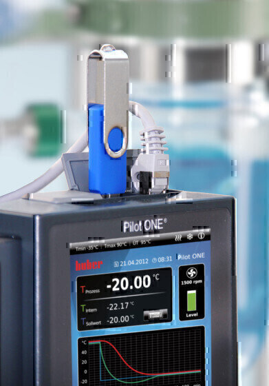 Recording process data on USB flash drive
