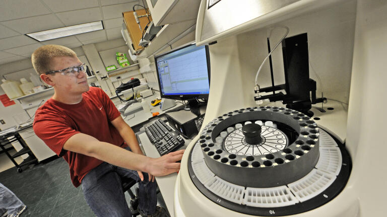 University Strengthens Research Lab with Discrete Analyser