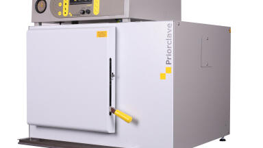 Small Vacuum Autoclave Perfect for Sterilising Difficult items