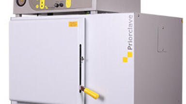 Small Vacuum Autoclave Perfect for Sterilising Difficult items