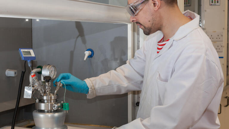 High Specification Ultra Safe Pressure Reactor