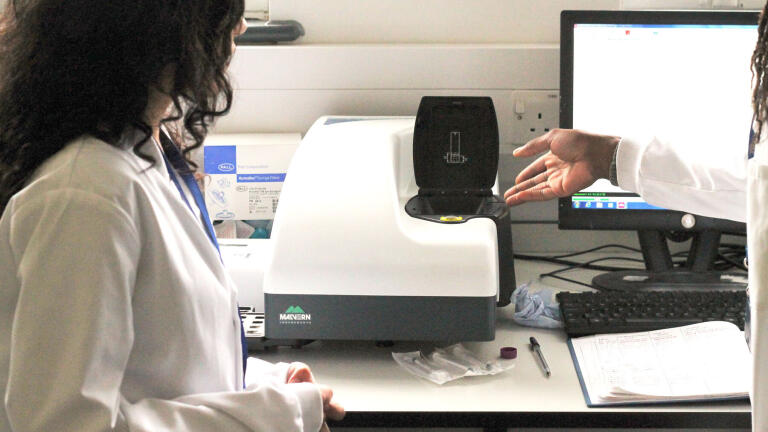 Technology Delivers Reliability in Multi-Disciplinary Lab at Queen Mary University