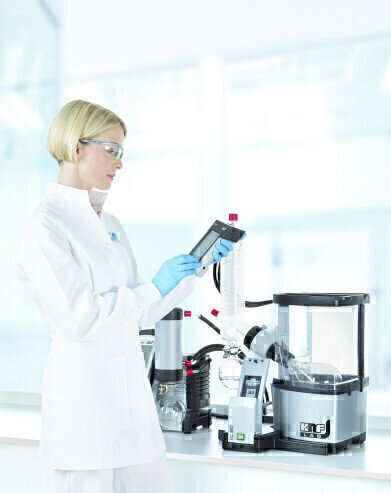 RC 900 rotary evaporator wins Red Dot Award
