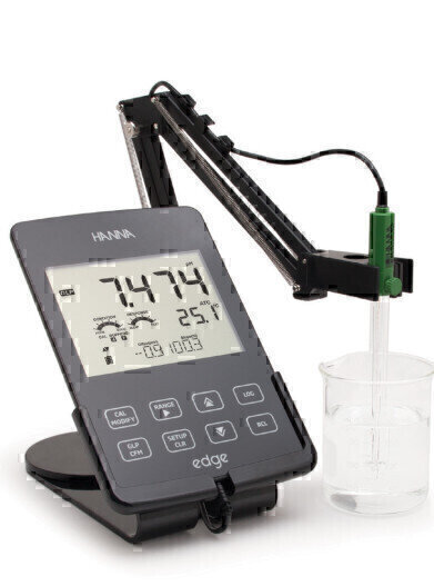 edge® - pH • EC • DO
