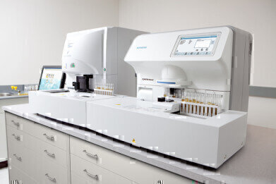 CLINITEK® AUWi PRO Automated Urine Workstation
