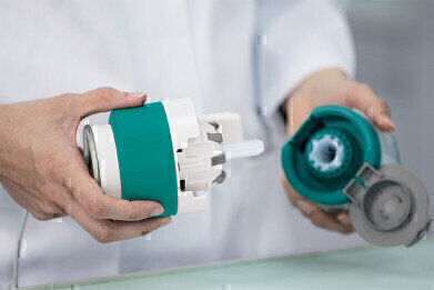 New adapter technology makes wet chemical analysis safer and more reliable
