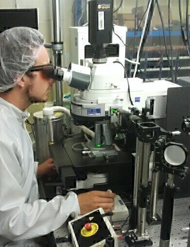 University of Lyon use Linkam THMS600 temperature stage for the study of Brillouin spectroscopy of fluid inclusions
