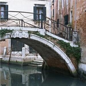 Venice flooded as heavy rain hits