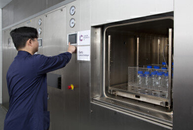 Autoclaves Provide Vital Decontamination and Sterilisation at Barts Cancer Institute