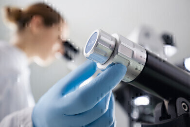 New microinjectors CellTram® 4 Air/Oil provide optimal sample control