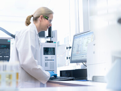 Pfizer streamlines LC/UV/MS data processing, analysis, and reporting