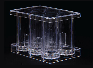 High volume 6 well cell culture plate for simple scale up in life science research and biologics development