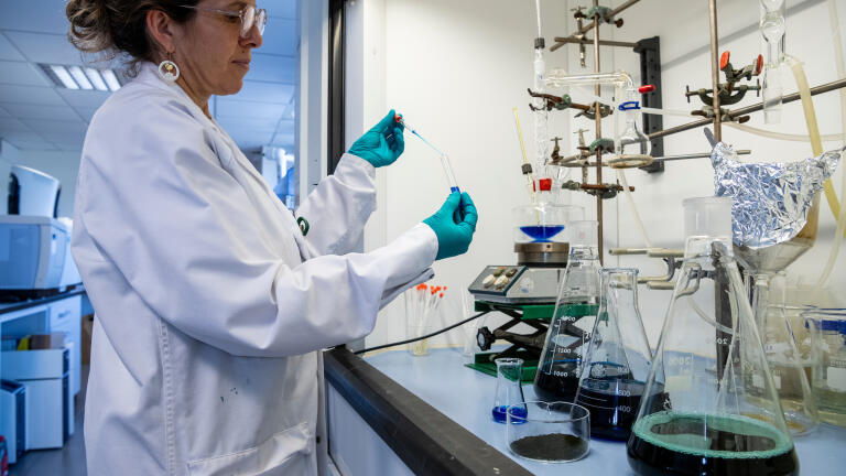 Medical dyes to benefit fluorescence-guided surgery